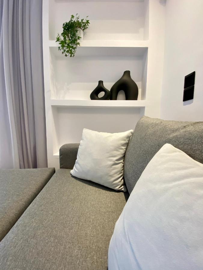 Seafront Apartment By C2C Architects Kalivia Thorikou Bagian luar foto